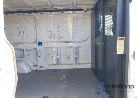 2015 Mercedes-Benz Sprinter 2500 Normal Roof из США, поврежденный, VIN WD3PE7DC0F5951334